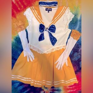 Trickz N Treatz Sailor Venus Halloween Costume Size XXL Cosplay